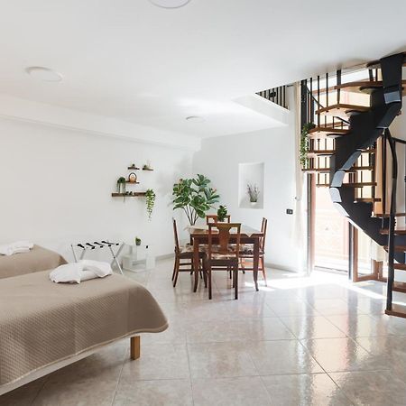 Covino House By Dimorra Apartment Naples Luaran gambar